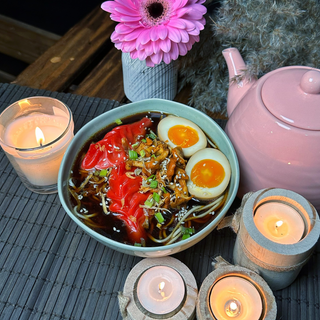 Рамен з яловичими пельменями (500г)