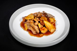 227. Ternera Con Bambú Y Setas Chinas