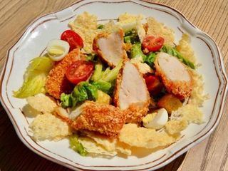 Цезар з куркою в паніровці