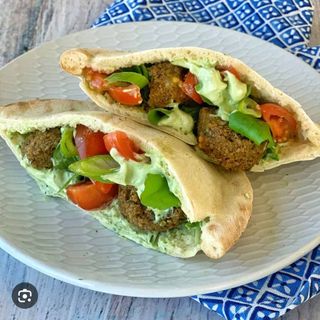 Menú Pita De Falafel