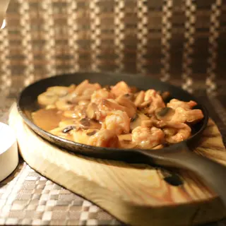 Gamberi con funghi alla piastra