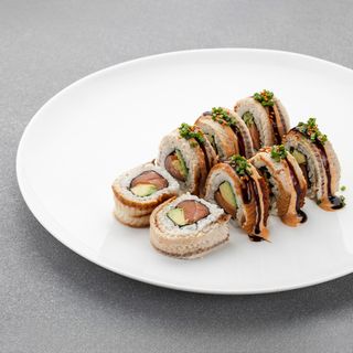 Rolka z grillowanym węgorzem 