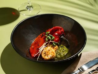 МАРИНОВАНИЙ ПЕРЕЦЬ ІЗ СИРОМ CHÈVRE (170g)