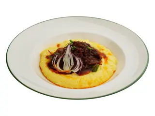 Яловичі щічки з полентою (320г)