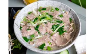 Zupa Phở (650ml)