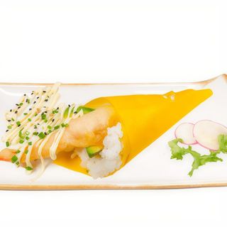 113. Temaki dofu de gambas y aguacate (1 Ud.)