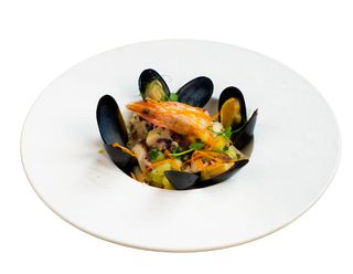 Insalatina Tiepida di “Polipo Verace” con patate di “Avezzano” e olive Verdi di “Gaeta”