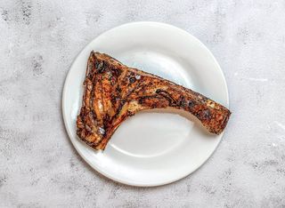 Кралски свински котлет на барбекю (400-450 гр.)