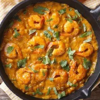 Plato De Gambas Con Salsa Curry