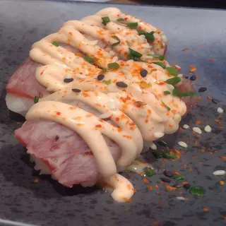 76.Nigiri Salmon flameado (2 Uds.)