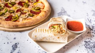 1х Пицца пеперони 30 см + 1 х Донер с курицей + 1л кола 