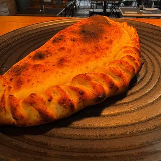 Calzone - Frango com catupiry