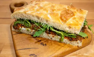 Sandwich ragu de ciuperci