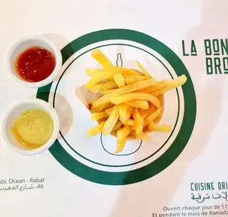 Accompagnement frites fraîches