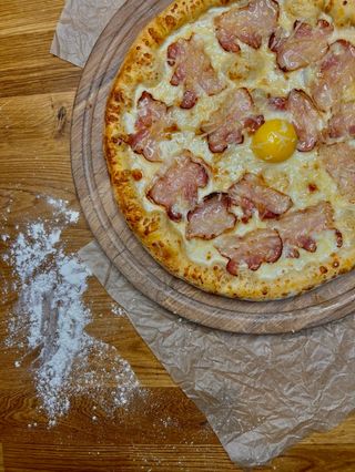 Піца карбонара (420 г)