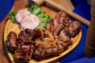 ხბოს მწვადი კეცზე