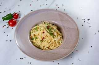 Spaghetti aglio, olio e peperoncino 