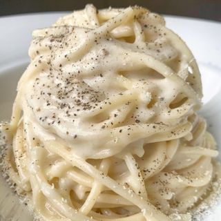 Spaghettone cacio e pepe