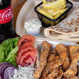 Obrok pileće belo pohovano u susamu