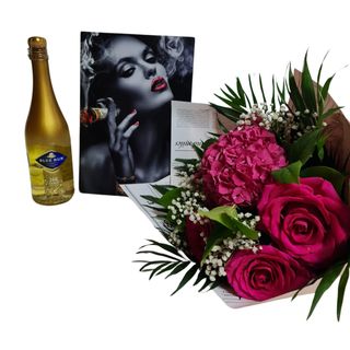 Pachet aniversar cu trandafiri, sampanie si tablou