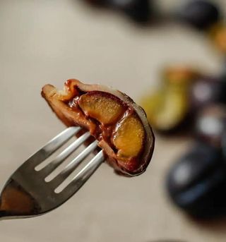 pierogi ze śliwką w czekoladzie