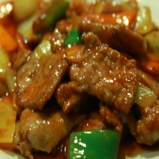 Ternera Con Salsa Picante