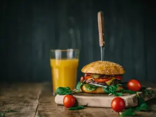 Cheese Burger Avec Frites