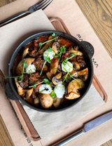 Пательня з телятиною