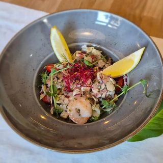 Sałatka z krewetkami