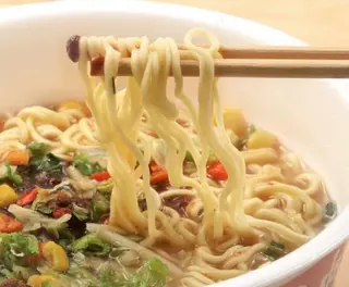 135. Zuppa spaghetti ramen