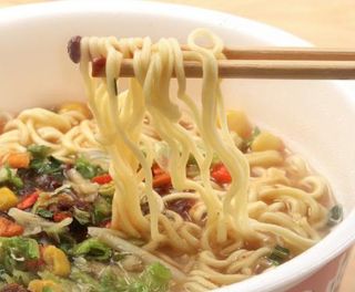 135. Zuppa spaghetti ramen