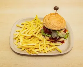 Hambúrguer à Casa