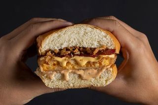 Smokey Macaroni Burger