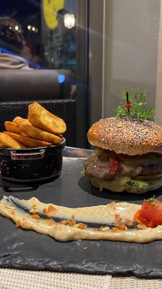 Le Made in Maghreb  Burger