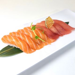 72 Sushi sake maguro 8pz