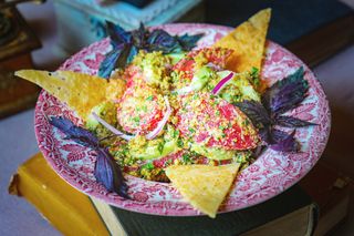 ქართული სალათა ნიგვზით