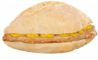 Bifana com Queijo, Fiambre e Ovo