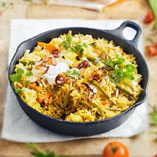 Meal DEAL vegetarian:  SABZI Biryani + yogurt RAITA