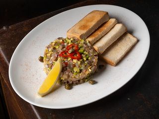 Тар-тар з сома (210г)