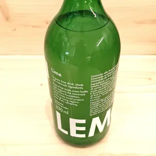 Limonada con lima