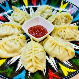 Вкуснейшие Манты! порция 3 штуки.