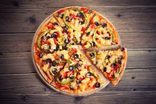 Pizza Vegetariană (de post)