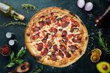 Пица с луканка (450г)