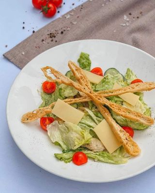 Салат "Цезарь" с курицей