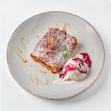 Strudel cu mere, nuci și scorțișoară