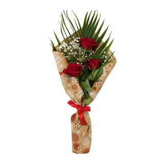 Ramo De 3 Rosas Rojas Arregladas Con Envoltorio