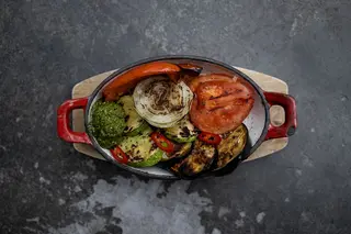 Овочі на грилі з соусом песто (300g)