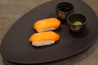 Nigiri Salmón (2 Pzs.)