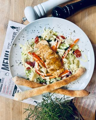 Sałatka z kurczakiem