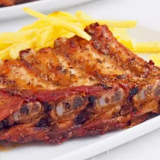Costillar De Cerdo Duroc BBQ A Baja Temperatura  Con Patatas